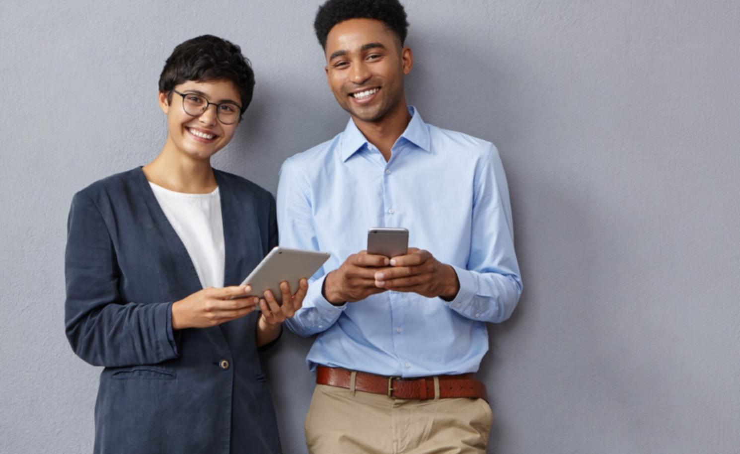 Análisis de gastos mensuales con gráficos y notas